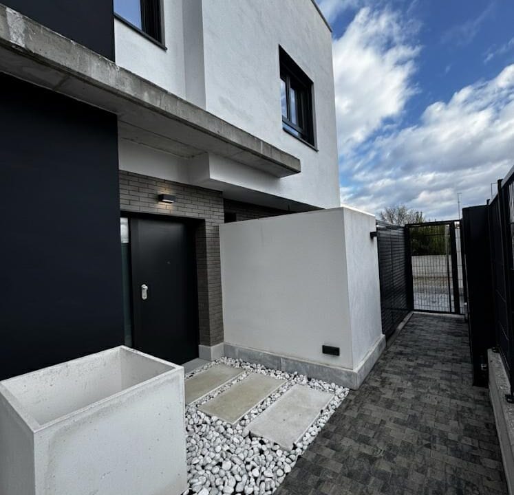 WhatsApp Image 2026-01-25 at 13.57.40 (1)