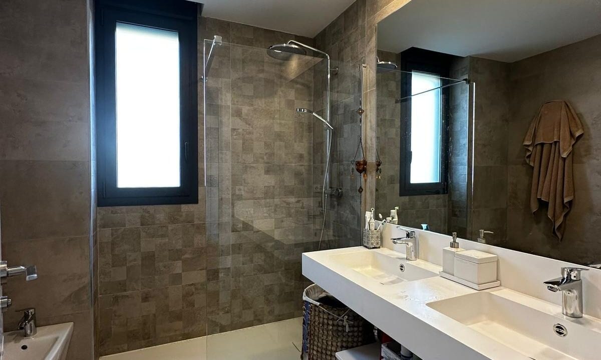 WhatsApp Image 2026-02-03 at 18.34.17