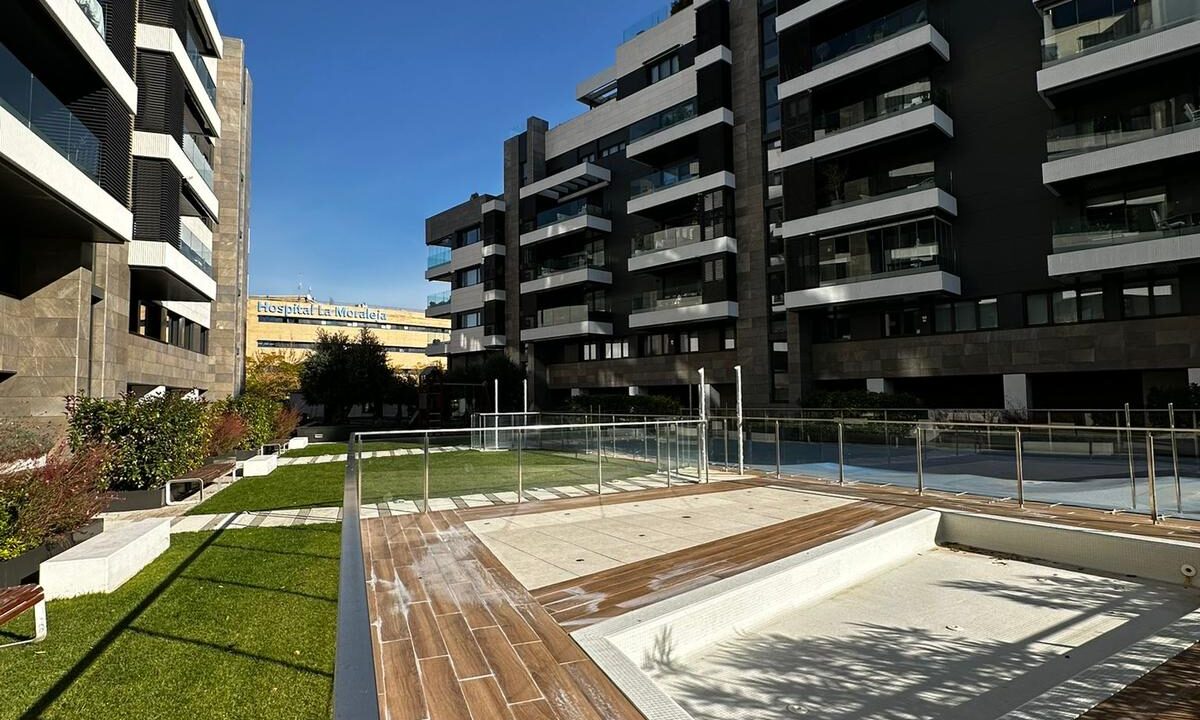 WhatsApp Image 2026-02-03 at 18.34.23